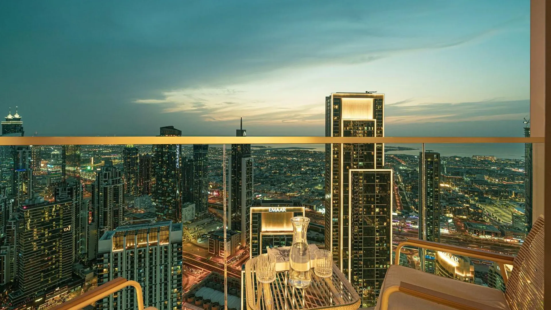 Great View From 63Th Floor! Amazing Pool With Burj View! Grande Signature! Dubai 0*,
