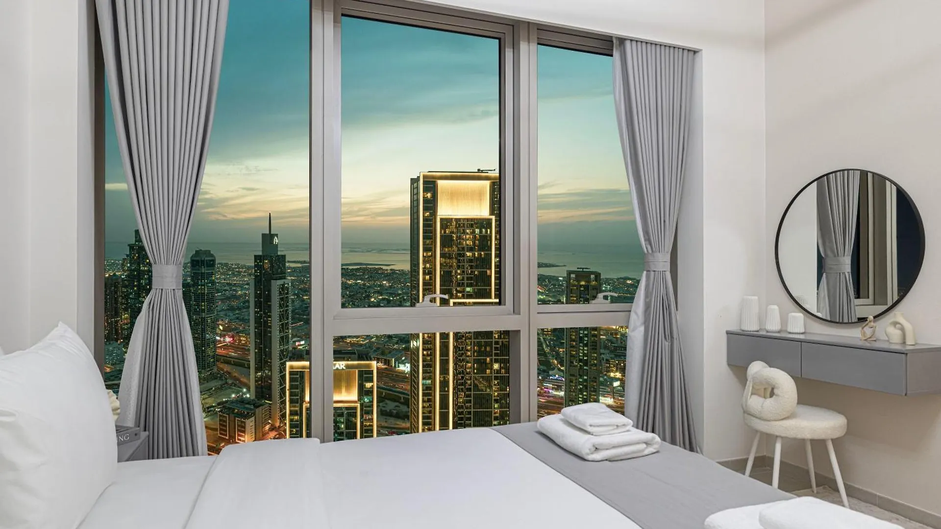 아파트 Great View From 63Th Floor! Amazing Pool With Burj View! Grande Signature! 두바이 아랍에미리트